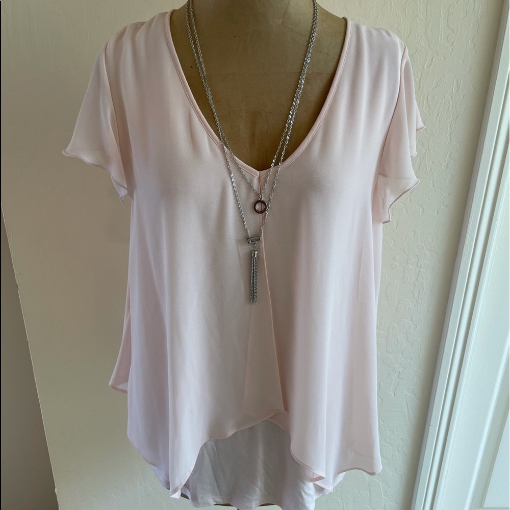 Soft Pink Blouse, med, w/necklace, MINT CONDITION